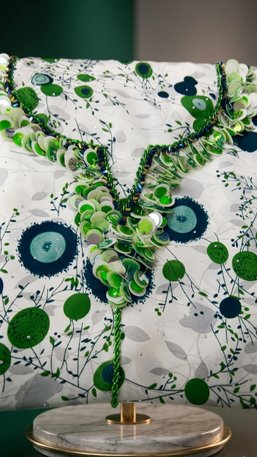 unsthing mukawar hend embroidery designs fabric creep